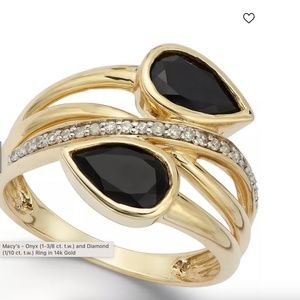 Macy's Onyx and Diamond Ring in 14k Yellow Gold (sz 7)